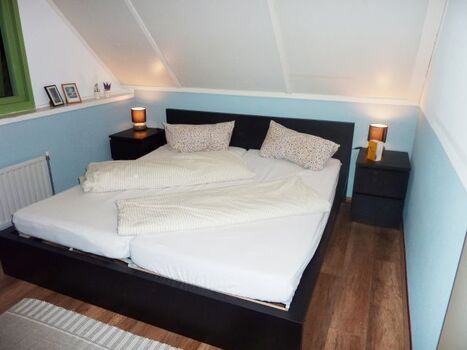 Schlafzimmer oben rechts