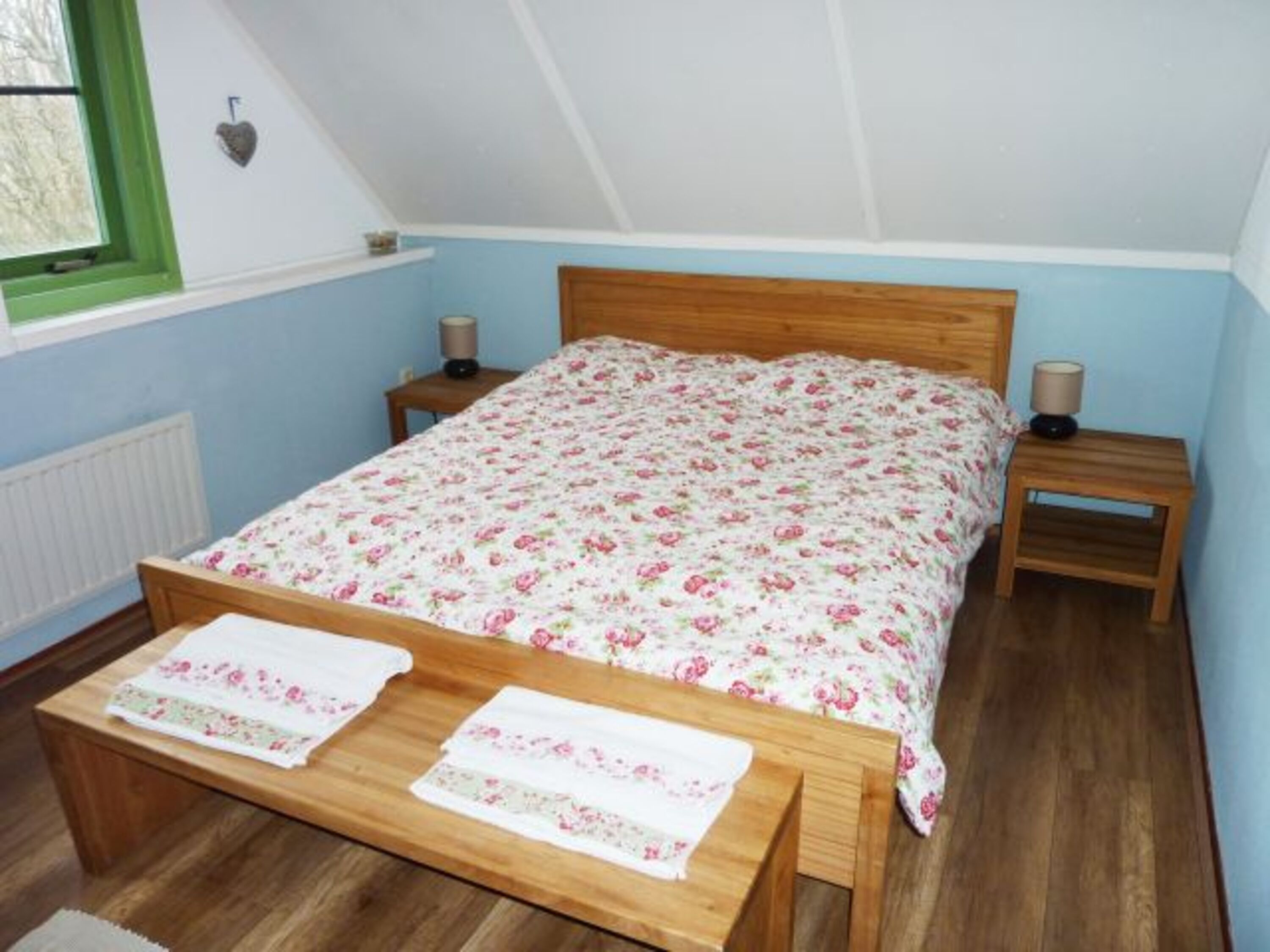 Schlafzimmer oben links