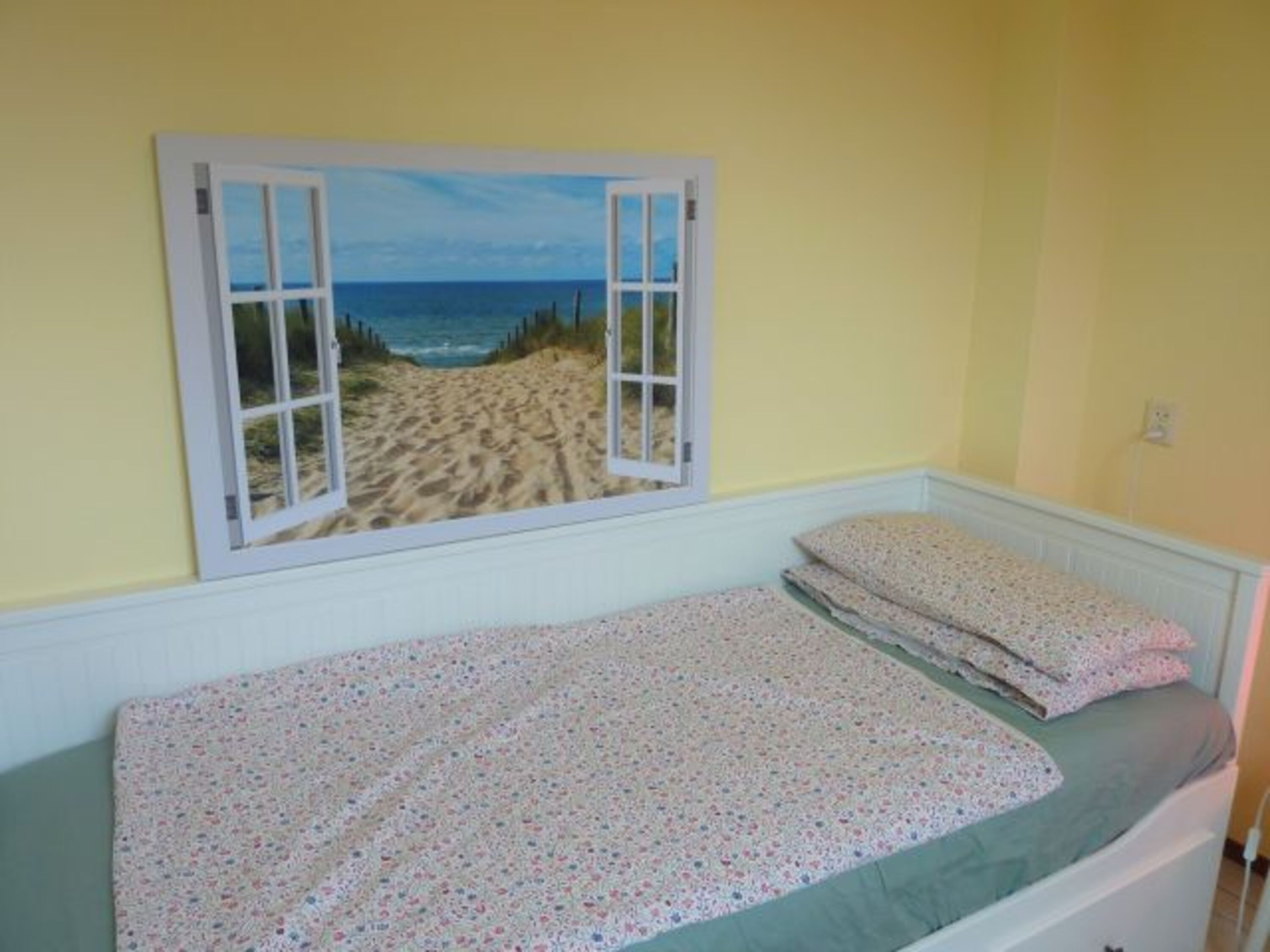 Schlafzimmer im EG Einzelbett
