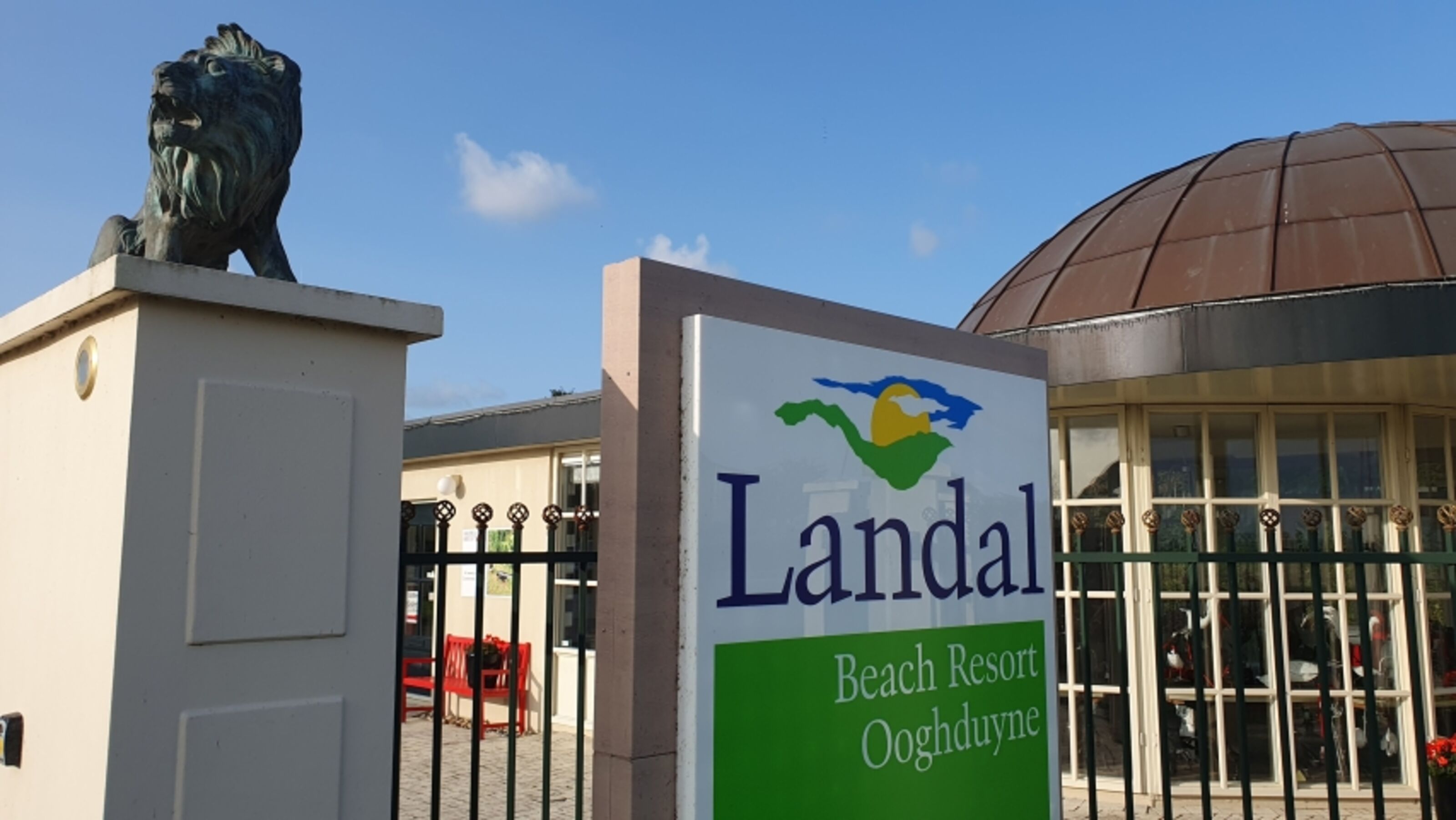Einfahrt zum Landal Beach Resort