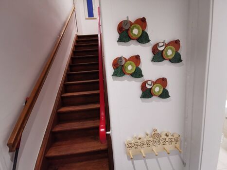 Treppenaufgang zu den beiden Schlafzimmern