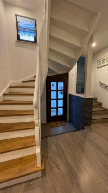 Aufgang zum 1. Stock