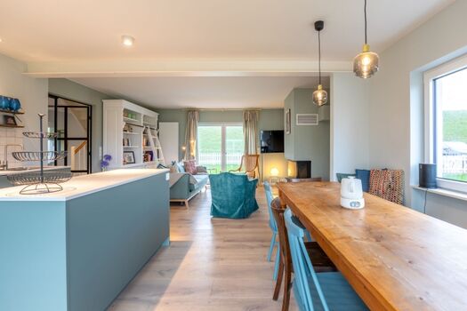 Ferienhaus Deichglück - Großzügiger Wohn und Essbereich 