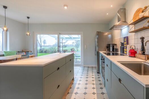 Ferienhaus Deichglück - Offene Wohnküche mit allem Komfort 