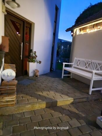 Das Schwätzbänkle vor der Haustür.