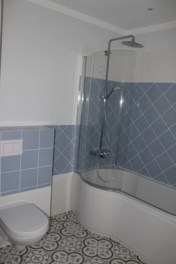 Großzügige Badewanne