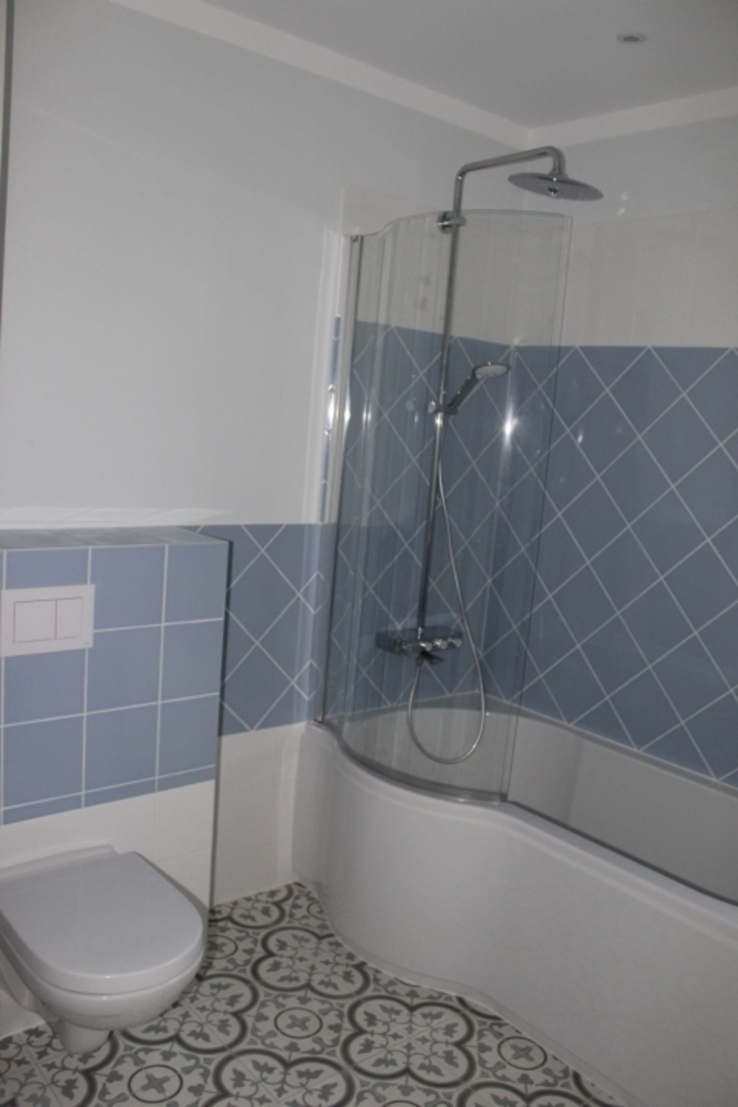 Großzügige Badewanne
