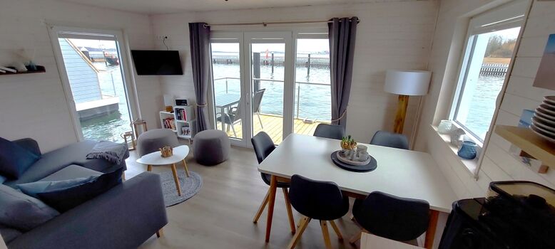 Wohnbereich mit Essplatz