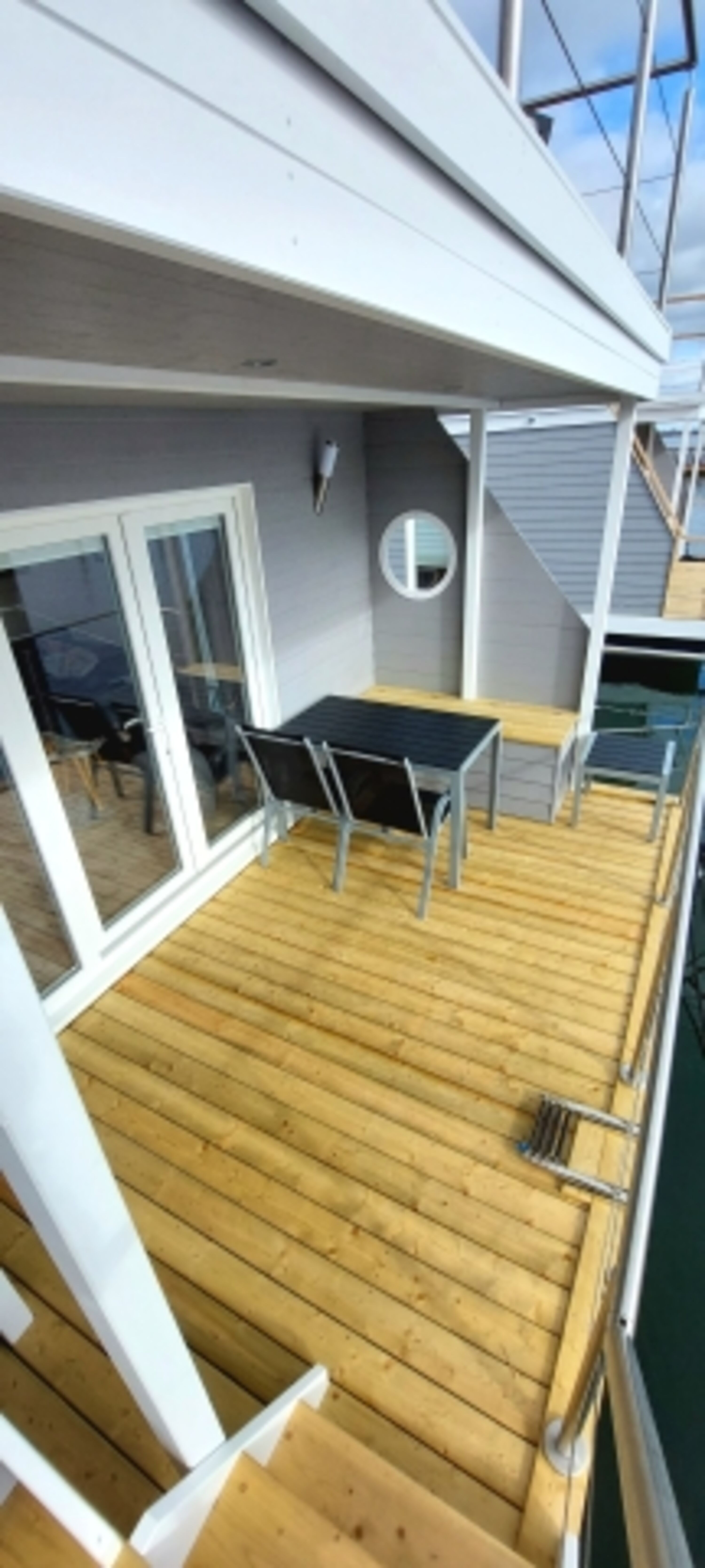 Terrasse unten