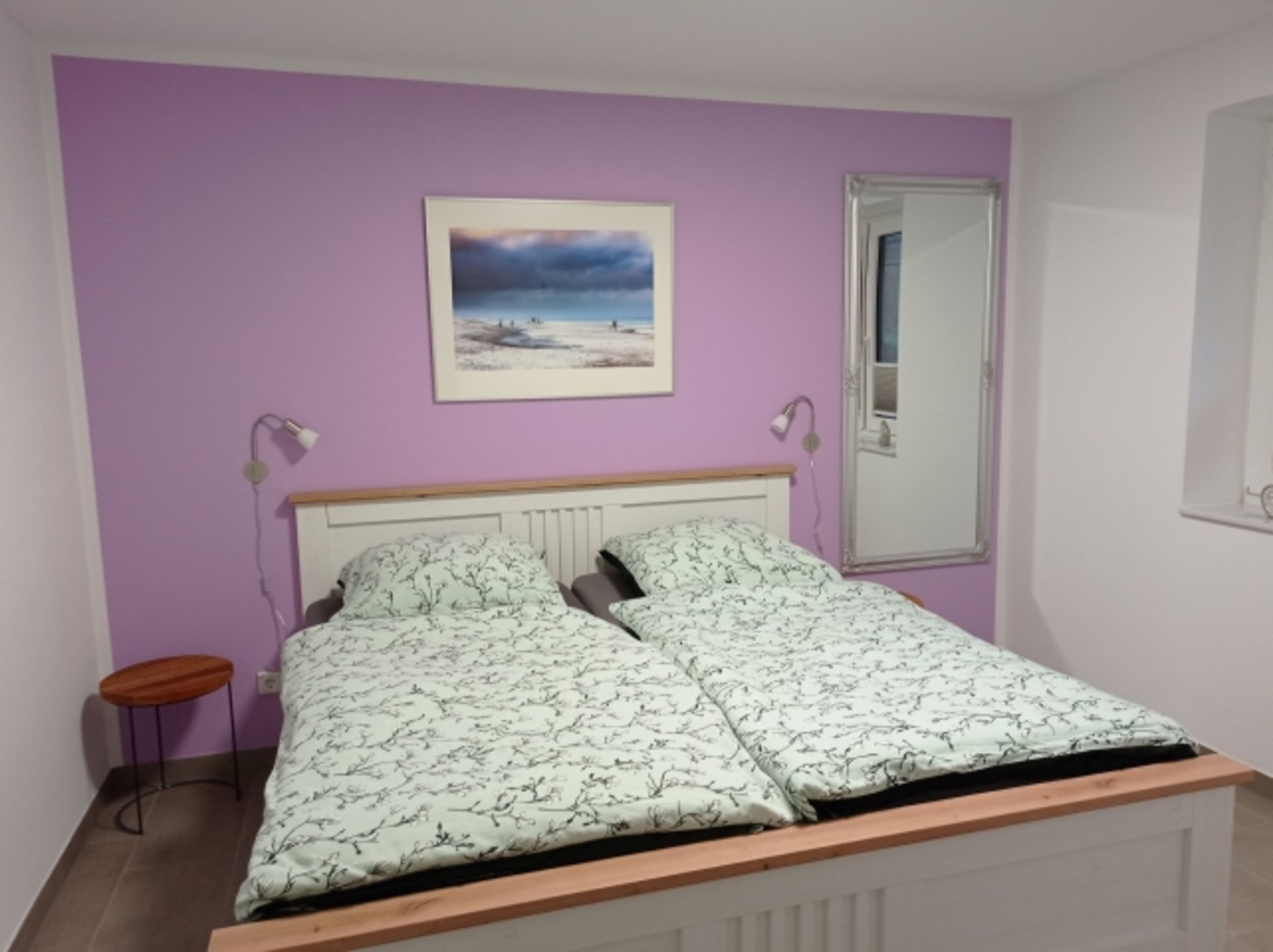 Schlafzimmer mit Doppelbett