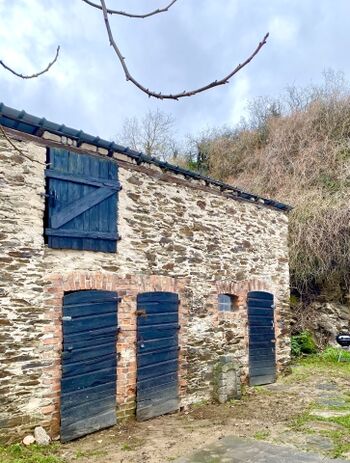 alter Stall mit Sauna