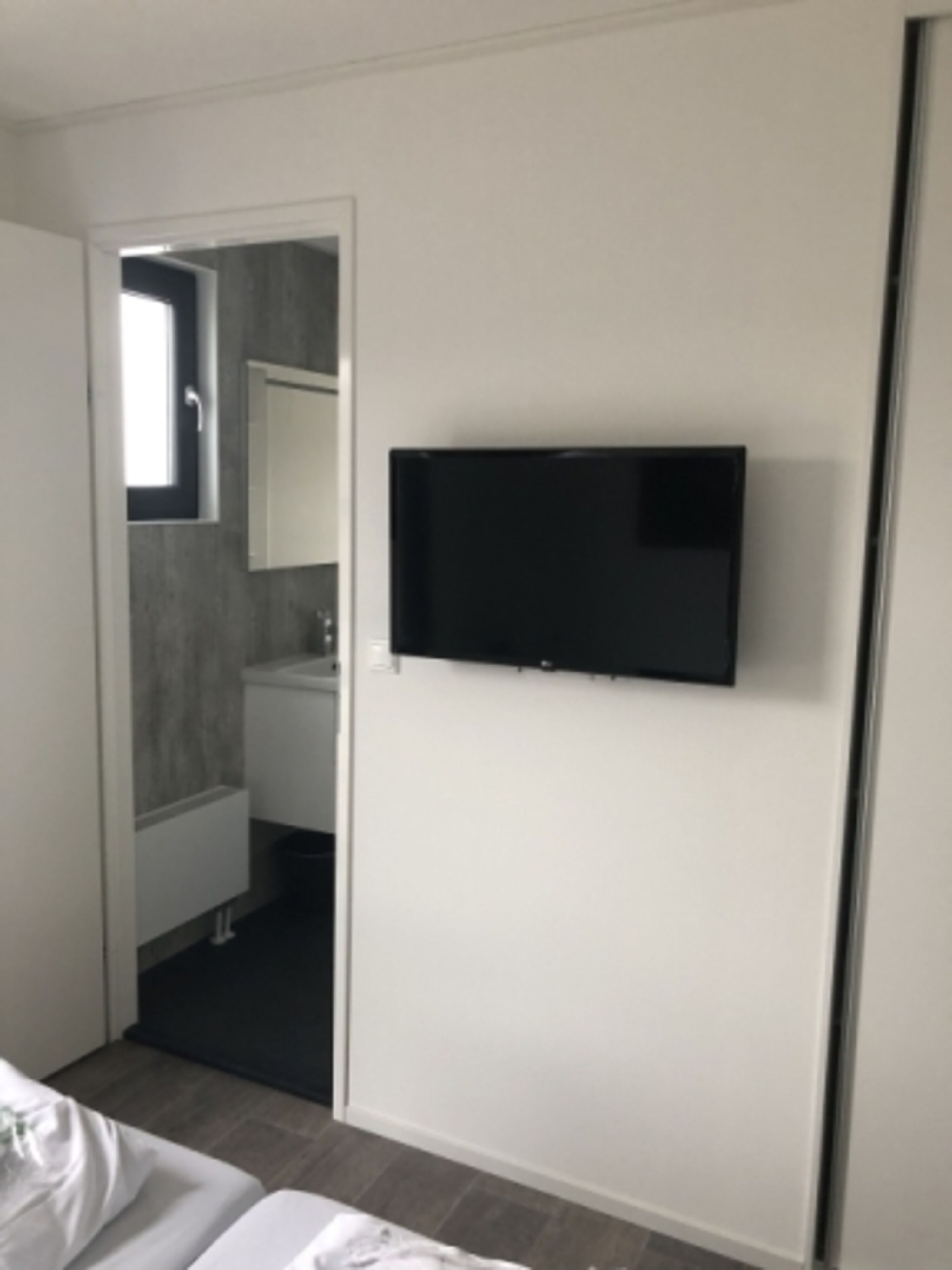 Schlafzimmer 2 mit TV
