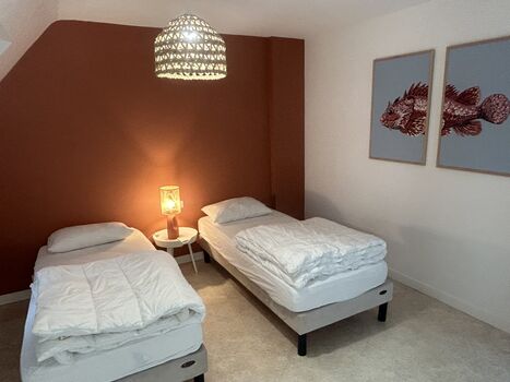 2 Single Bett (mit Bade)