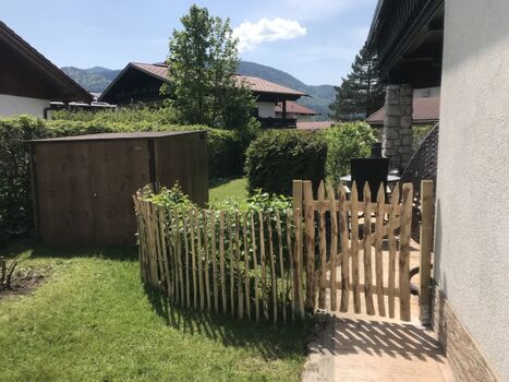 Seiteneingang vom Stellplatz 