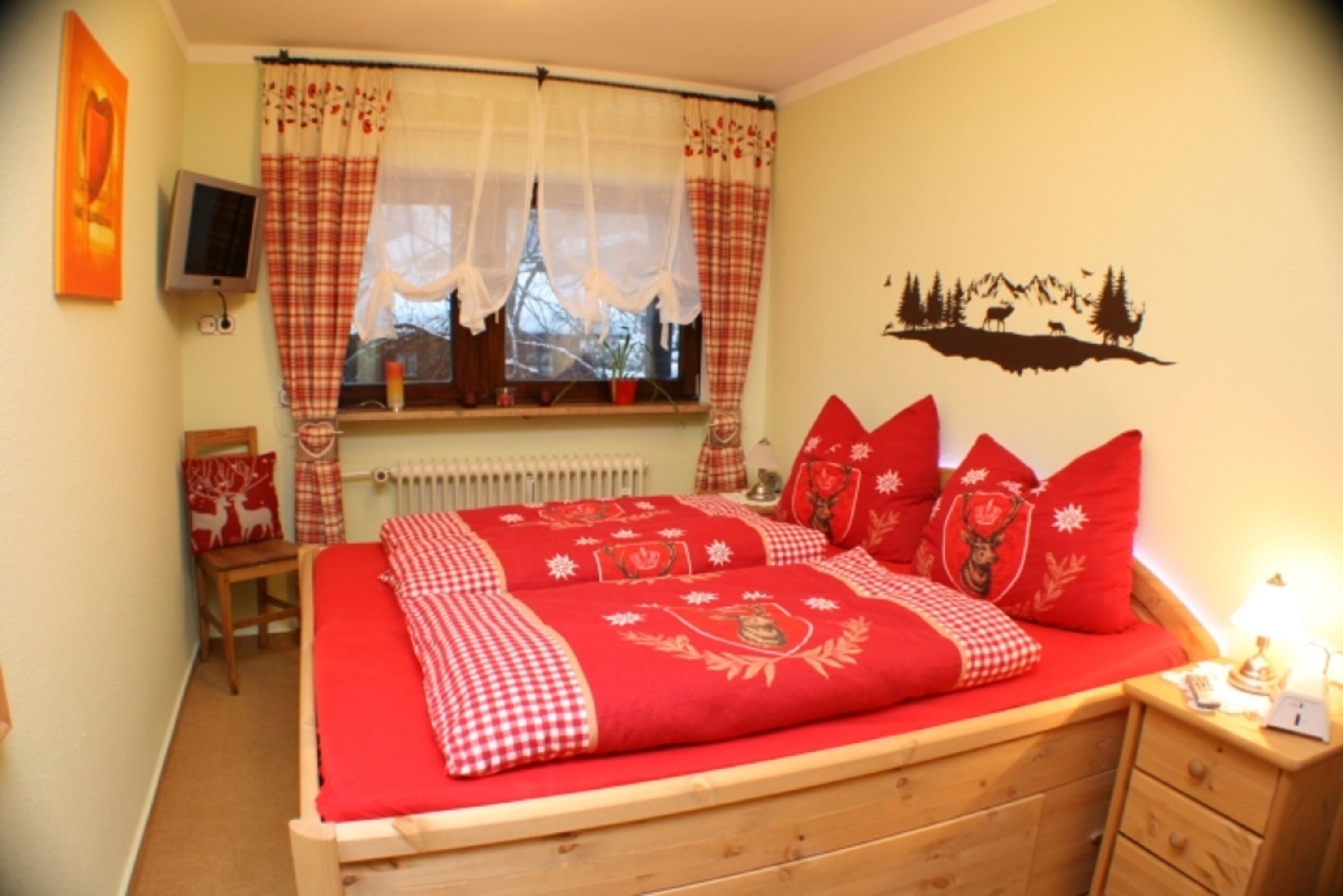 Schlafzimmer mit TV