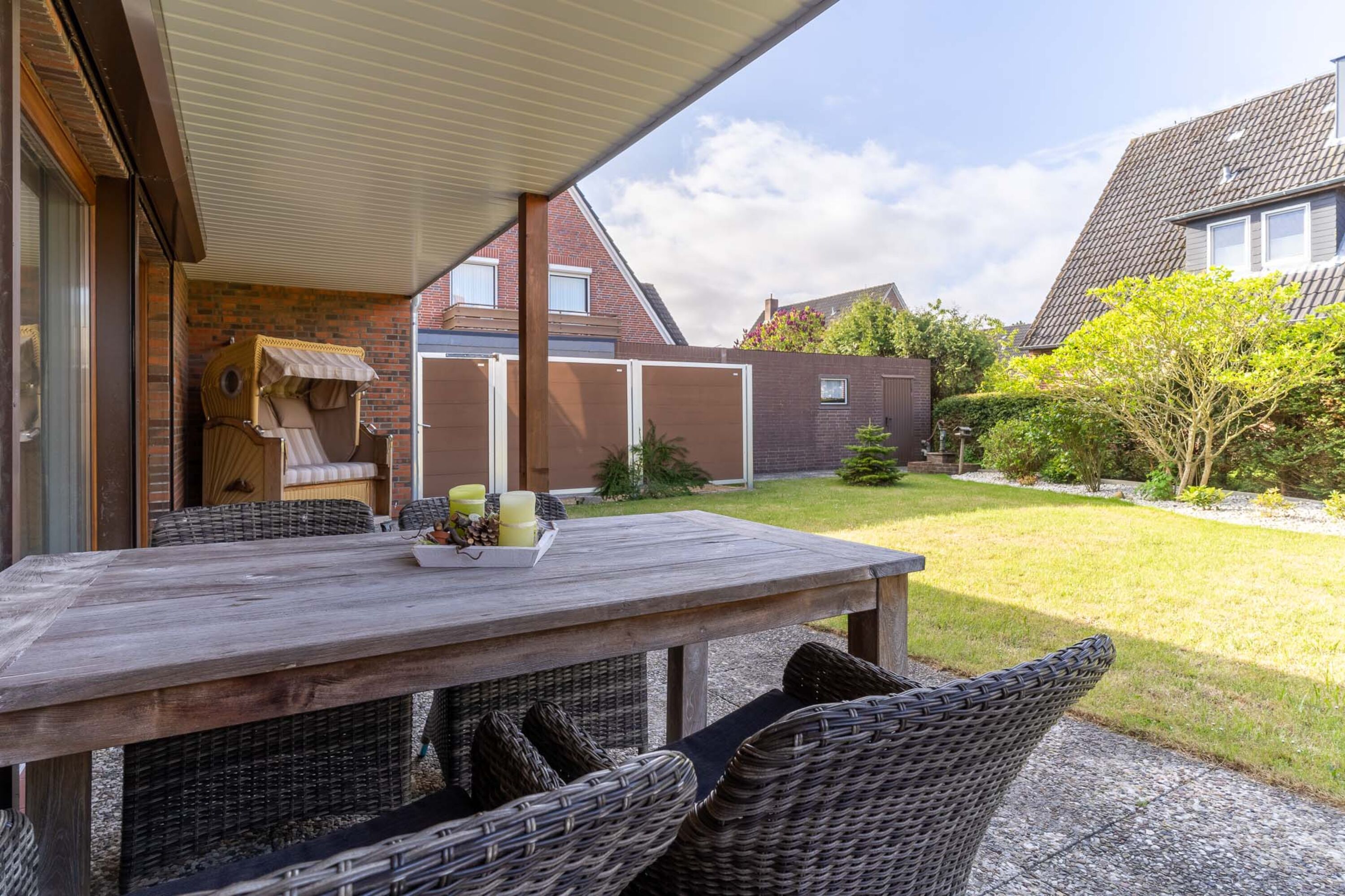 Terrasse und Garten