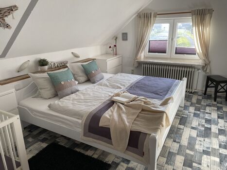 Schlafzimmer 1 Bild 1