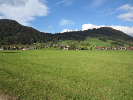 ...auf dem Weg ins Dorf ...