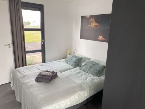 Schlafzimmer mit Boxspringbetten