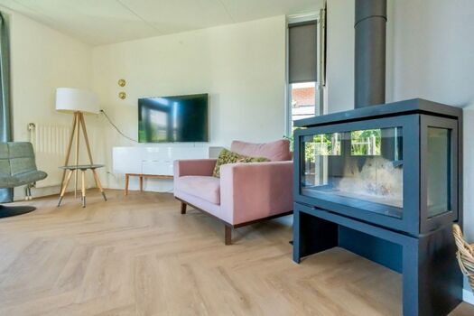 Das Wohnzimmer mit Kaminofen