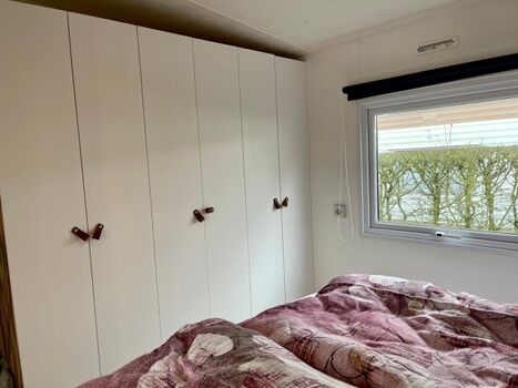 Großes Schlafzimmer