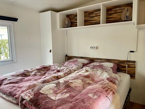 Großes Schlafzimmer