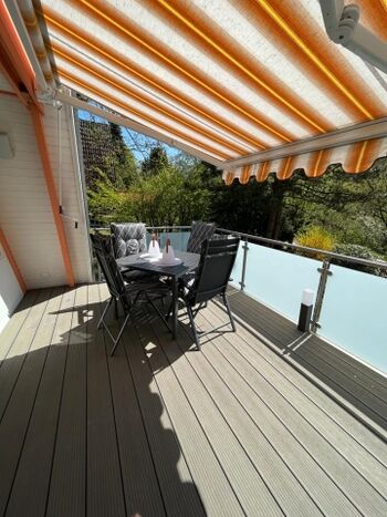 Balkon mit Markise