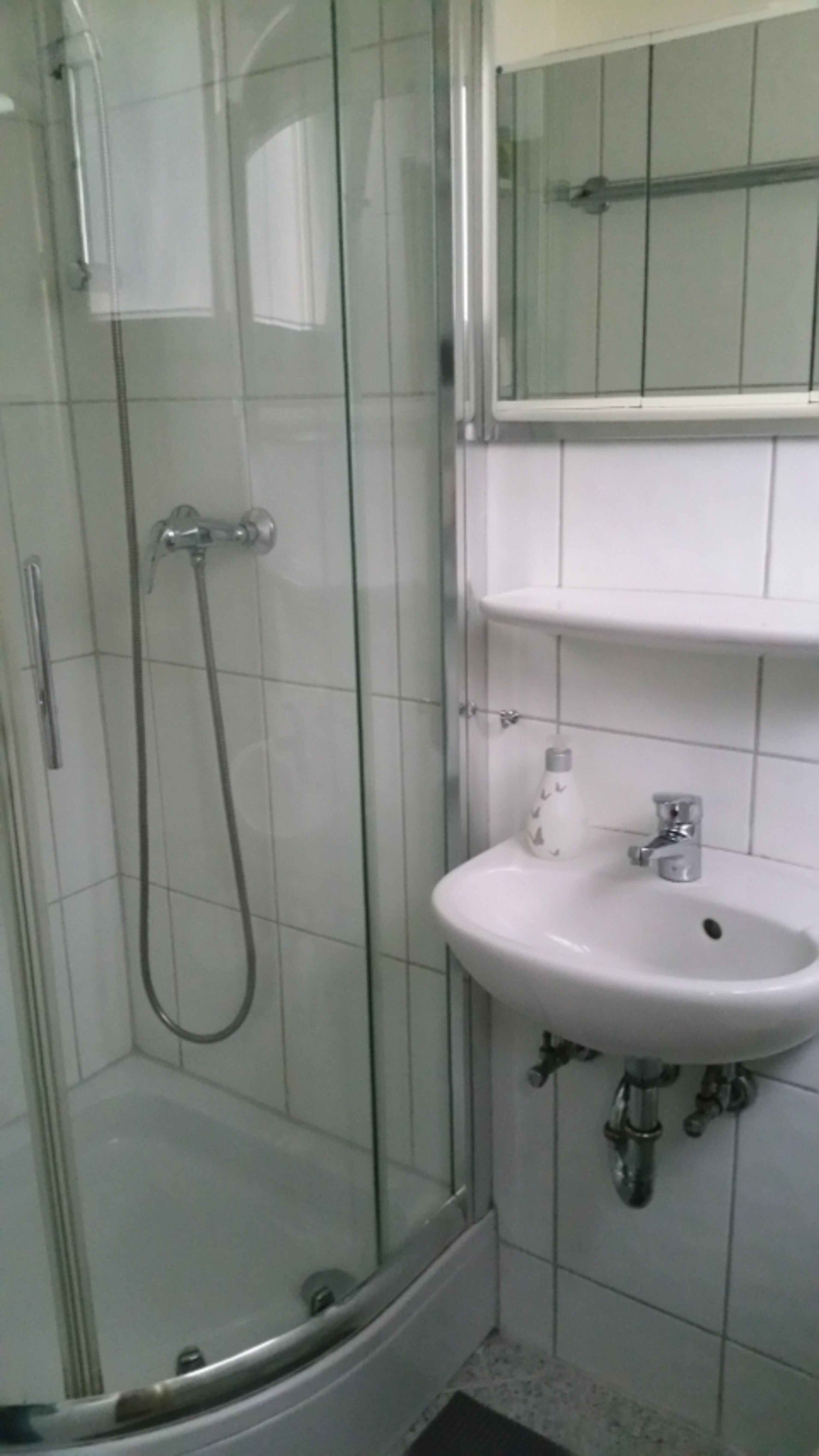 Bad mit Dusche