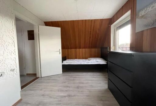 Zimmer mit 2 Einzelbetten 1/2 im OG
