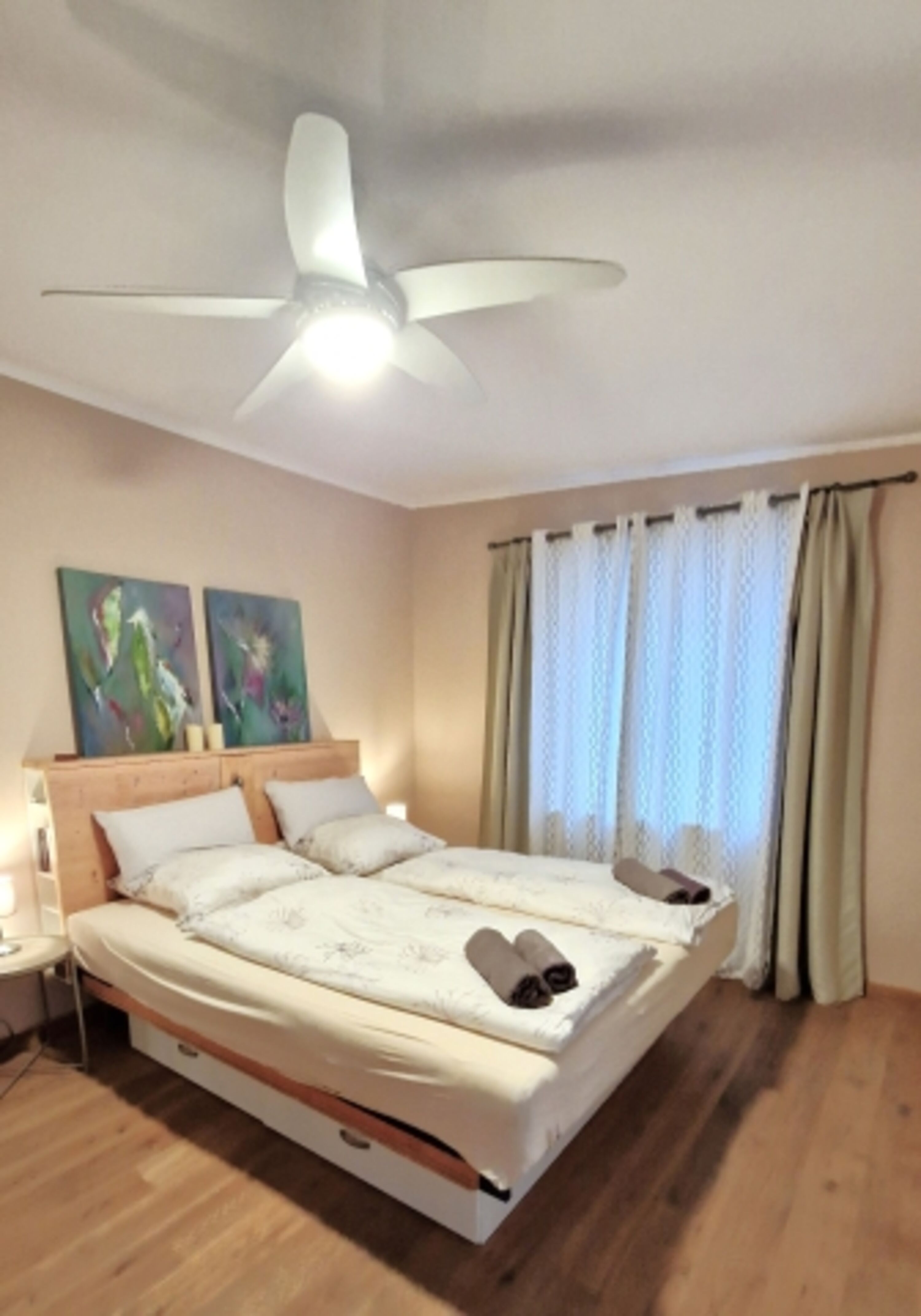 großes Schlafzimmer