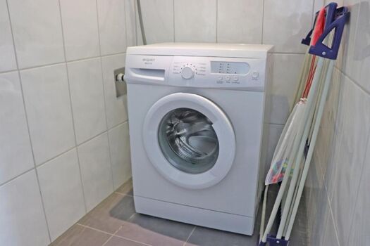 Waschmaschine im Bad