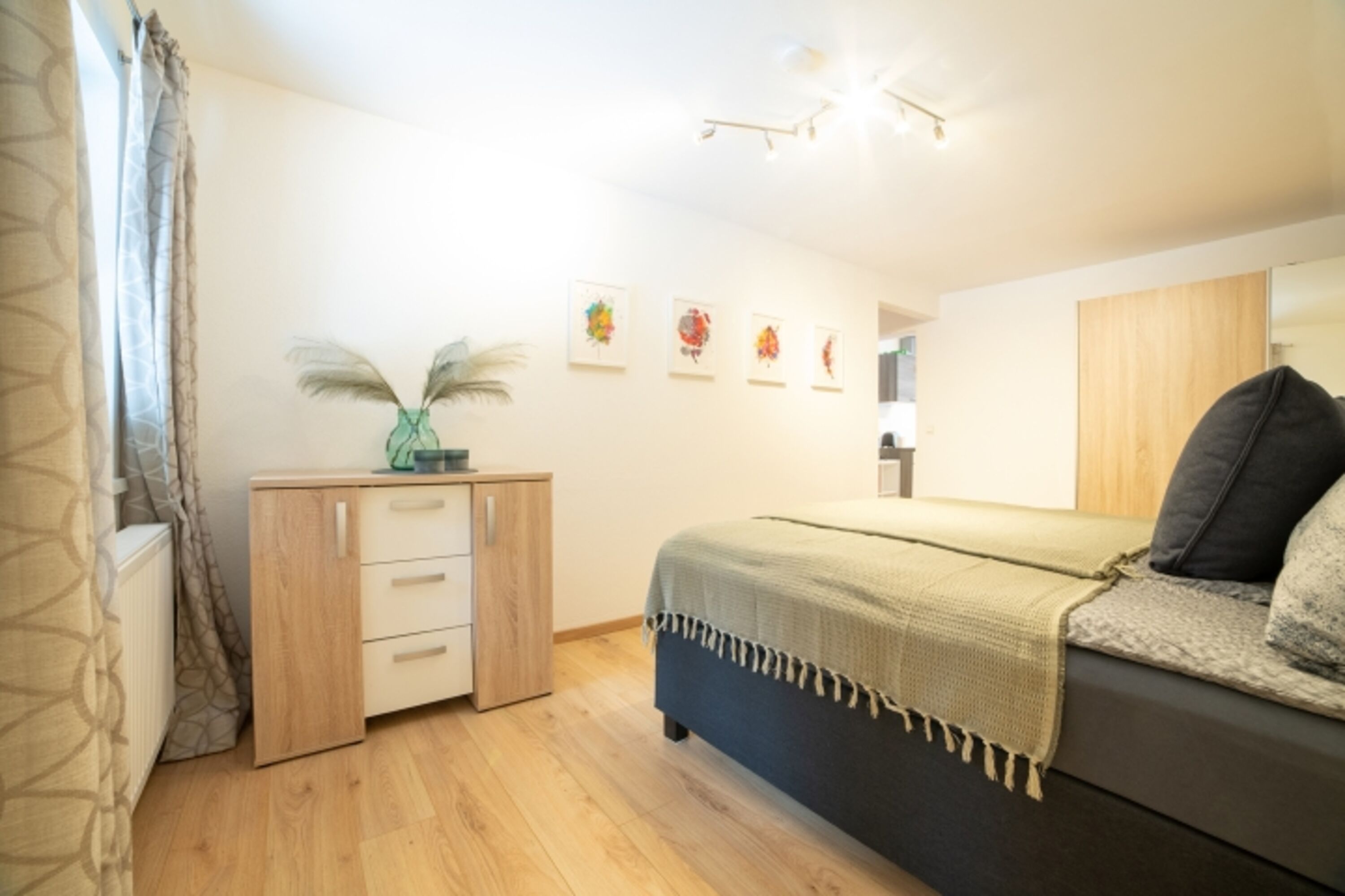 Schlafzimmer 1