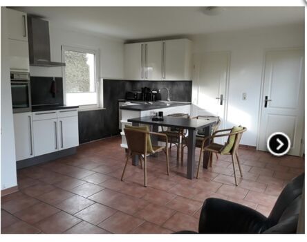 Küche mit Essbereich