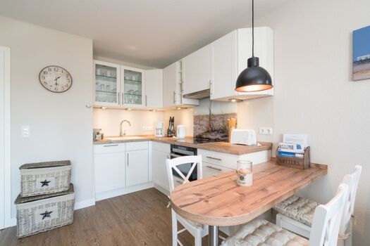 Küche mit Essbereich