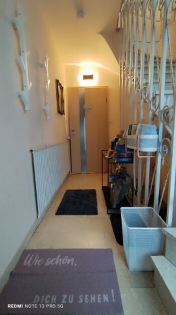 Eingangsbereich (mit Prospekten, Hundehandtücher u.v.m)