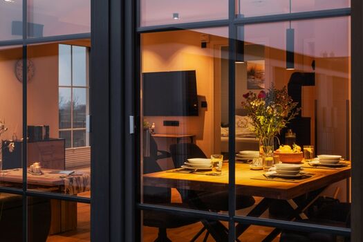 von außen ins Esszimmer geschaut Ferienwohnung Windspiel