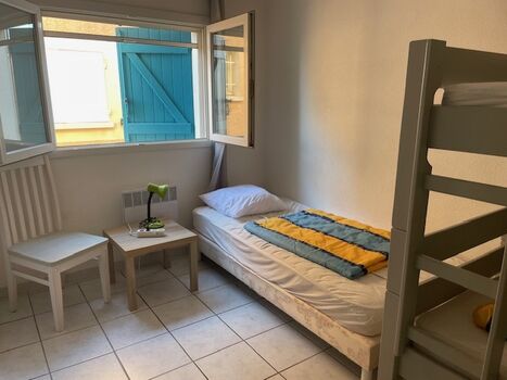 Schlafzimmer 3 mit einem zusätzlichen Einzelbett