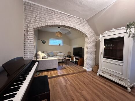 E- Piano im Esszimmer