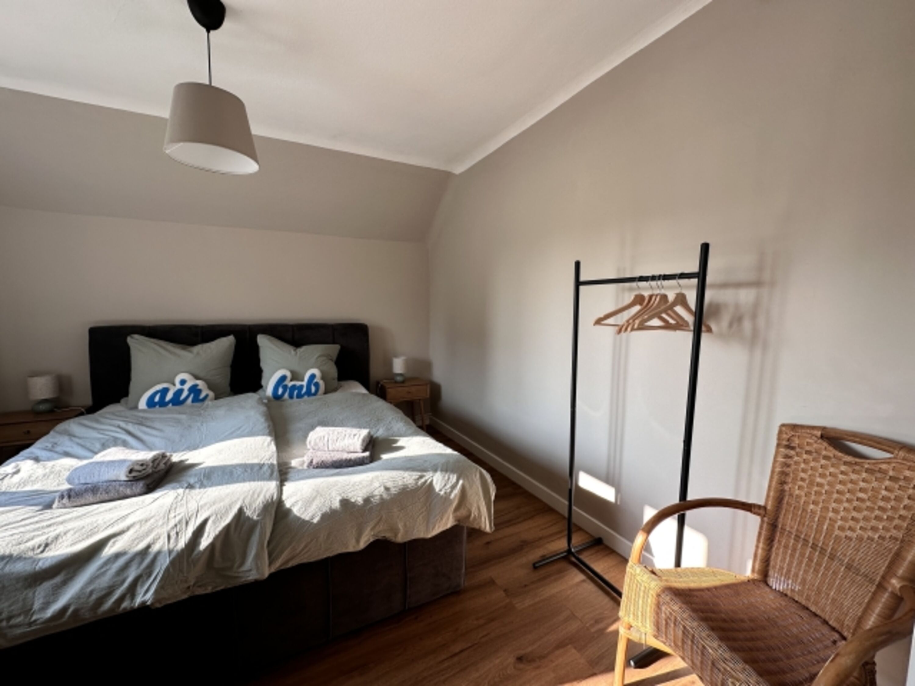 Schlafzimmer 1
