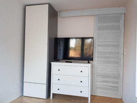 Schlafzimmer mit Smart-TV 