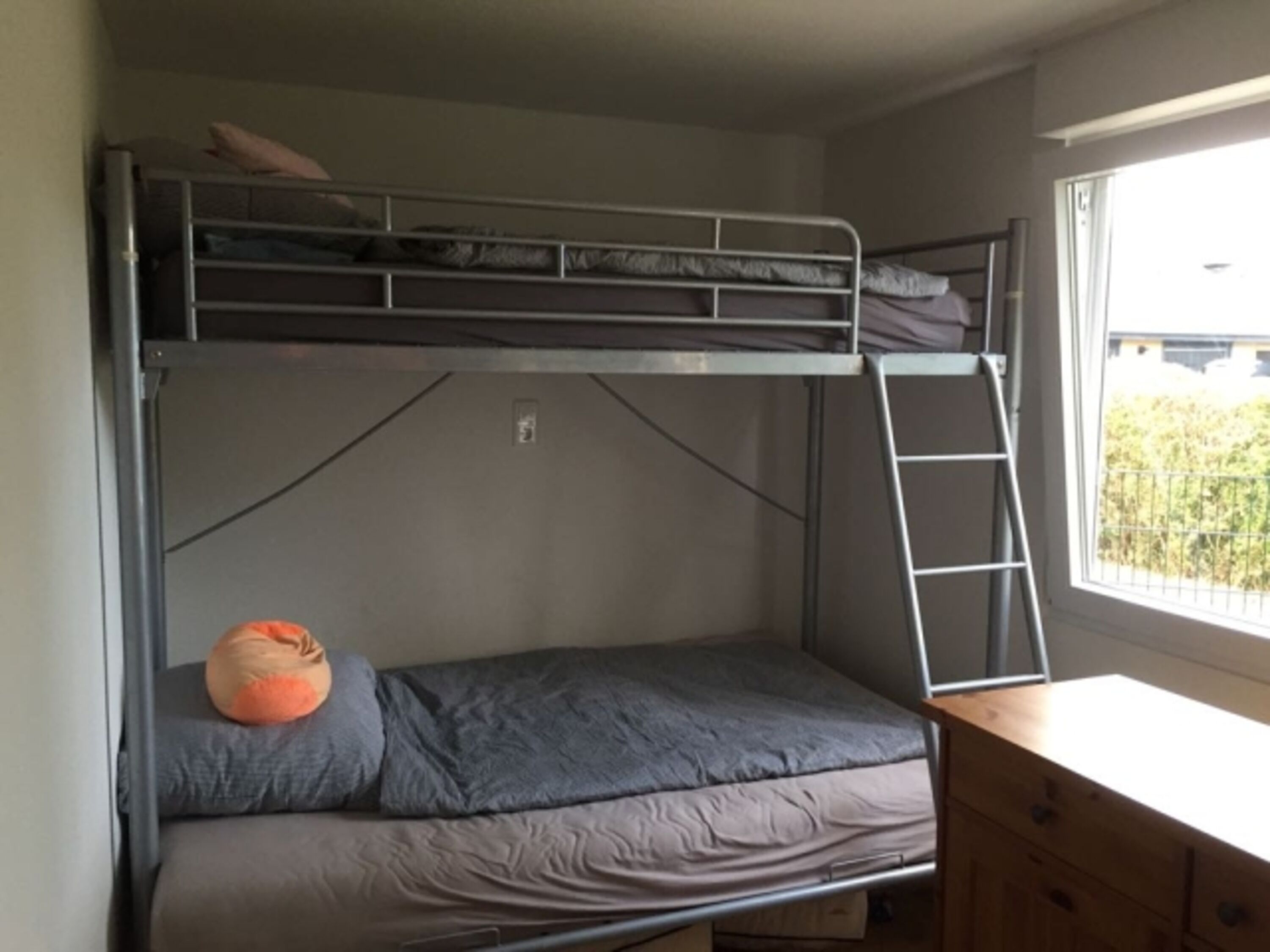 Schlafzimmer 2