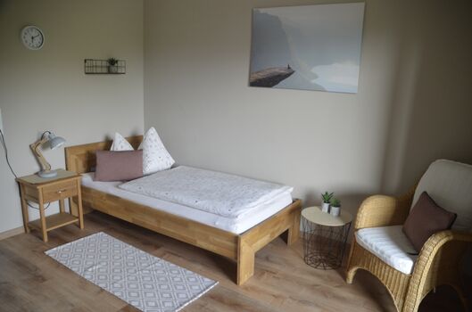 Einzelzimmer mit Balkon/Südseite