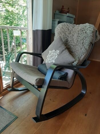 Vom Sessel aus in die Natur blicken