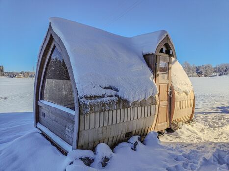 Unsere Saunahütte mit Pranoramafenster