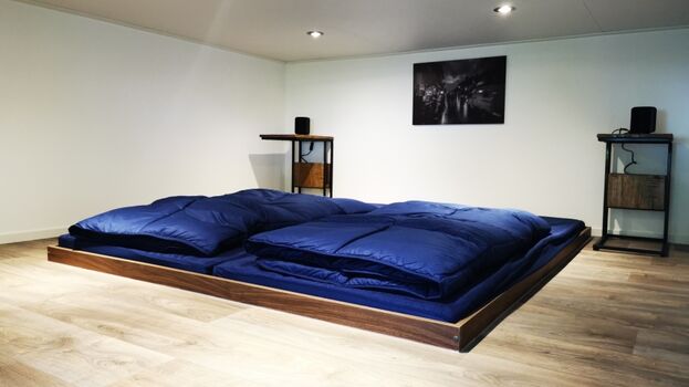 3. halbhohes Schlafzimmer. Perfekte Schlummer-Höhle für Jugendliche und Kinder (ohne Tür)