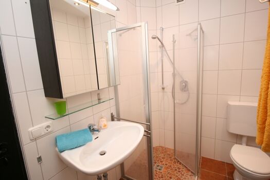 Bad mit bodengleicher Dusche