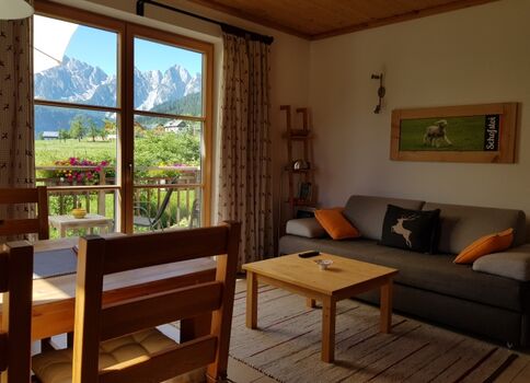 Wohnzimmer mit Essplatz Schofstoi