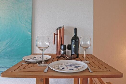 Wohn-Schlafzimmer mit Meerblick im OG