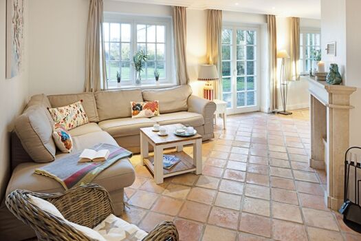 Wohnbereich mit Kamin