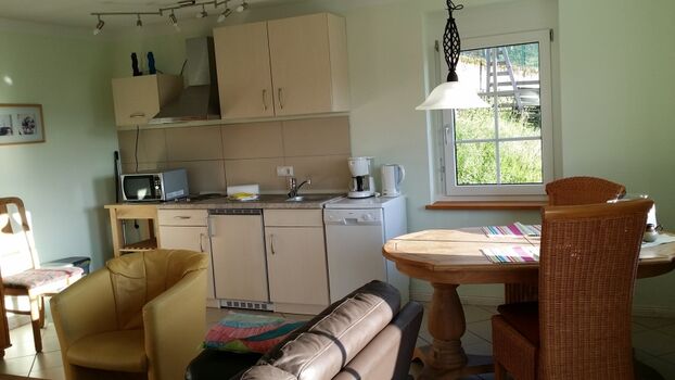 Küche mit Essbereich